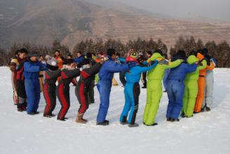 山東大學組織在職研究生期末冬季拓展訓練